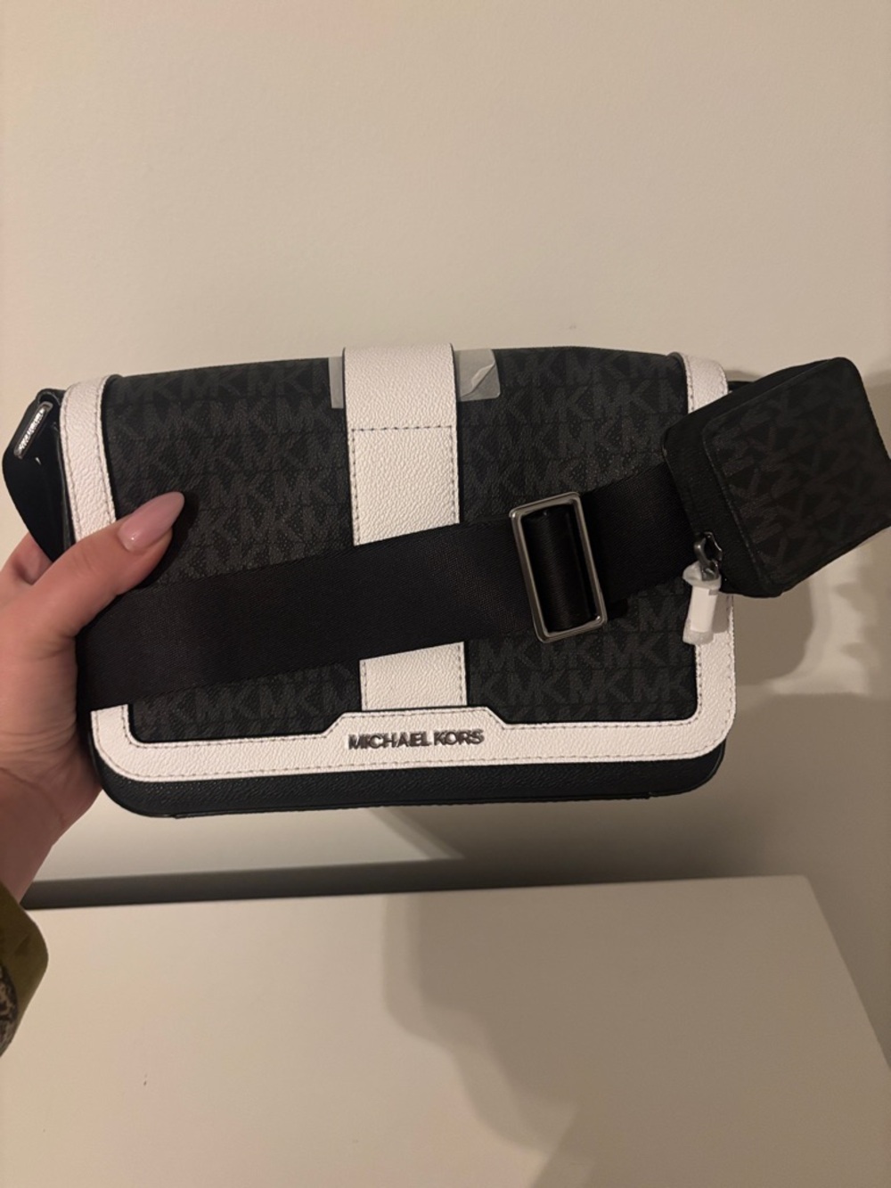 Michael Kors Cooper Color-Block Black and White Signature Stripe Messenger Bag - Picture 4 of 7